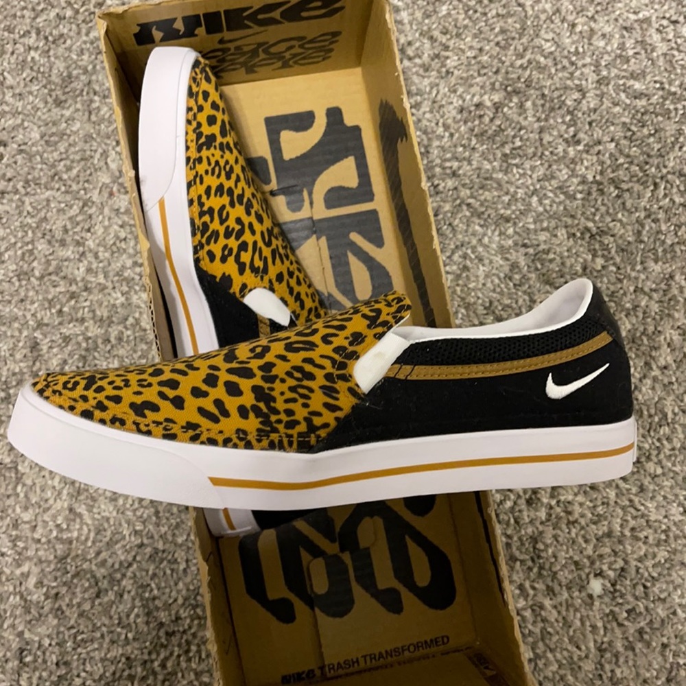 Cheetah print Nike canvas shoes